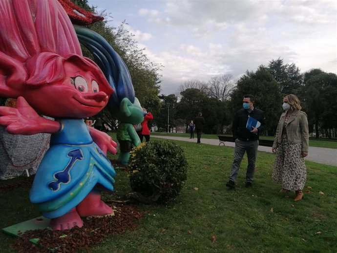 La Finca Munoa de Barakaldo se convierte hasta e 6 de enero en un parque temático con figuras de películas de animación.