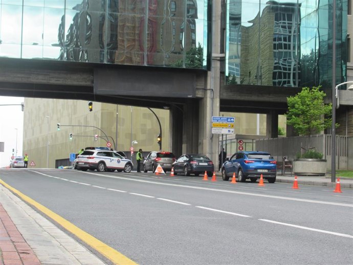 Control de movilidad a la salida de Bilbao por San Mamés