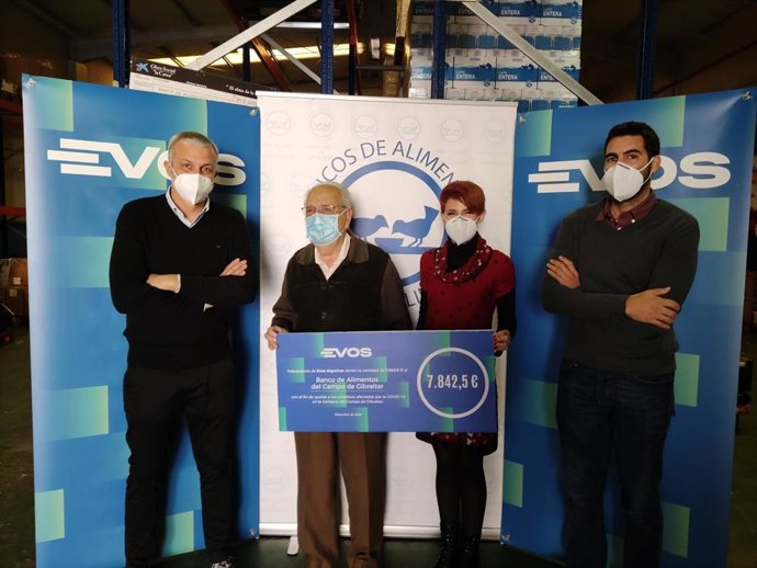 Donación de trabajadores de Evos Algeciras al Banco de Alimento