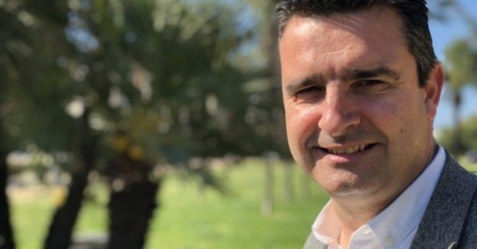 El senador socialista por el PSOE onubense Amaro Huelva.