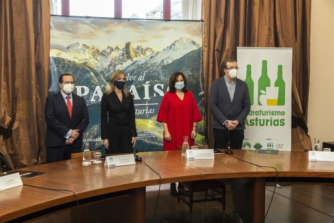 Presentación de 'Sidroturismo', en Laboral Ciudad de la Cultura, en Gijón