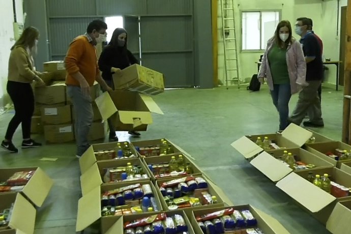 Preparación de la entrega de los lotes para las familias