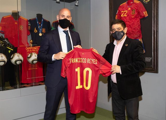 Luis Rubiales y Francisco Reyes.