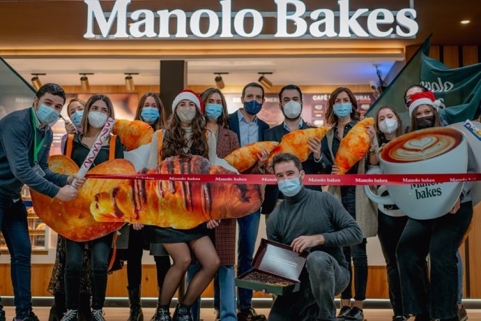 Tienda de Manolo Bakes en centro comercial de Carrefour