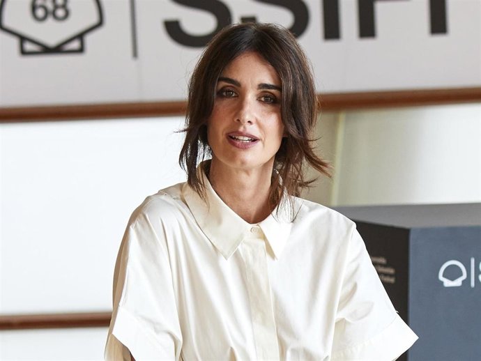 Actress Paz Vega attends 'El Lodo' photocall during the 68th San Sebastian International Film Festival at the Kursaal Palace on September 21, 2020 in San Sebastian, Spain.