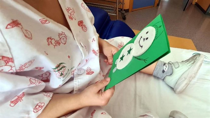 Pediatría del Hospital de Valme de Sevilla reinventa sus actividades navideñas para hacerlas compatibles con el Covid