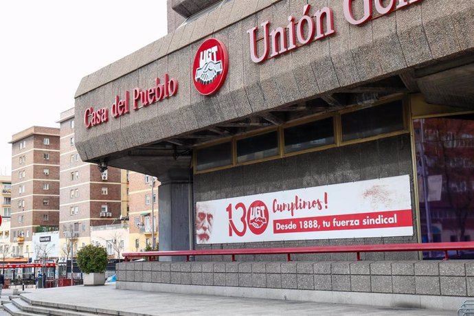 Fachada de la sede de la Unión General de Trabajadores en Madrid.