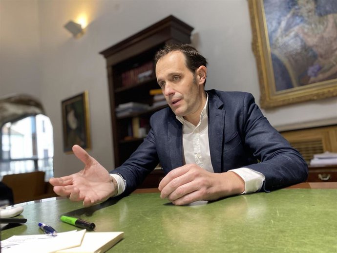 El presidente de la Diputación de Valladolid, Conrado Íscar, durante la entrevista con Europa Press.