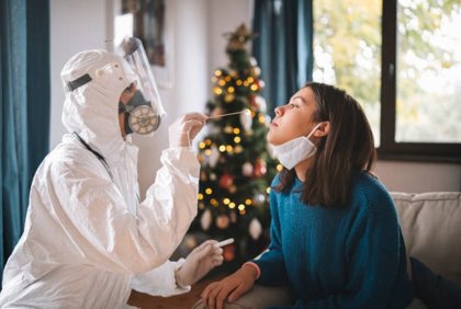 Investigadores explican por qué será difícil a nivel psicológico cambiar las tradiciones esta Navidad pese a la pandemia