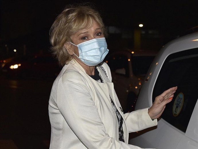 MILA XIMÉNEZ SALIENDO DE TELECINCO