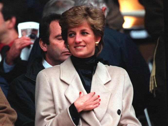 THE PRINCESS OF WALES WATCHES THE WELSH RUGBY UNION TEAM DURING THEIR FIRST FIVE NATIONS MATCH OF THE SEASON AGAINST FRANCE AT PARC DES PRINCES IN PARIS.