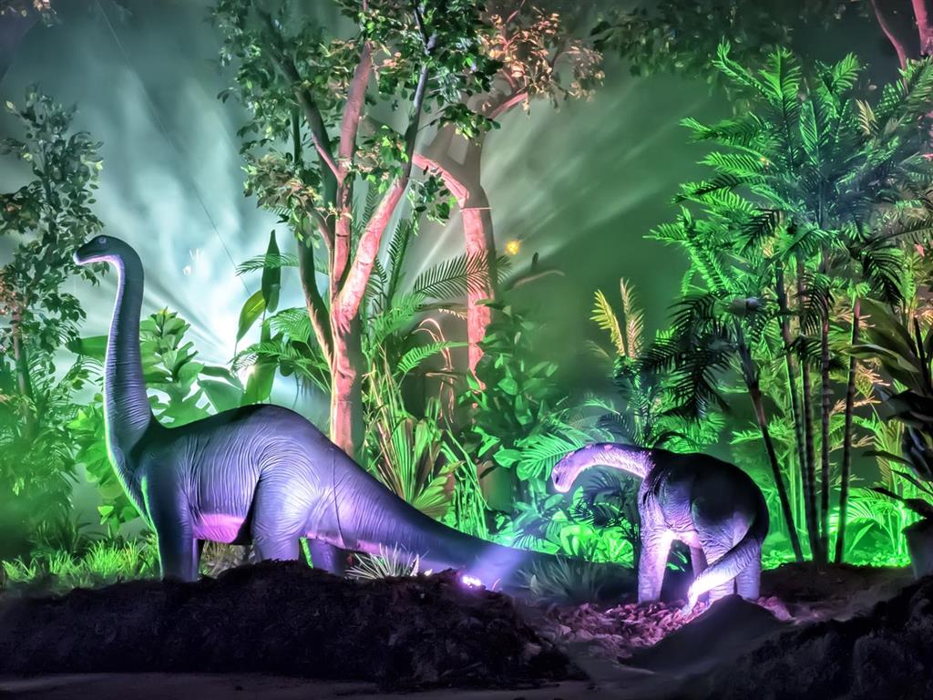 100 dinosaurios habitan en Madrid esta Navidad. ¿Te los vas a perder?