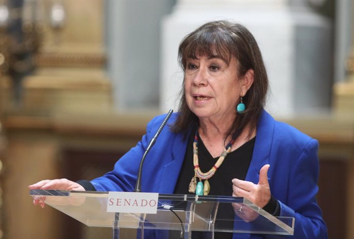 La vicepresidenta primera del Senado y portavoz de la Mesa, Cristina Narbona, ofrece una rueda de prensa tras la Junta de Portavoces en la Cámara Alta, en el Salón de los Pasos Perdidos, en Madrid (España) a 22 de septiembre de 2020.