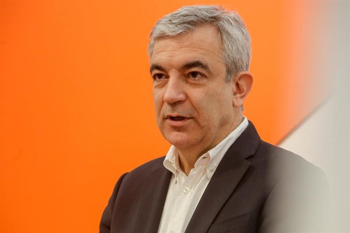 El candidato de Ciudadanos a las elecciones al Parlamento Europeo y ganador de las primarias convocadas por el partido, Luis Garicano, durante su presentación en rueda de prensa.       