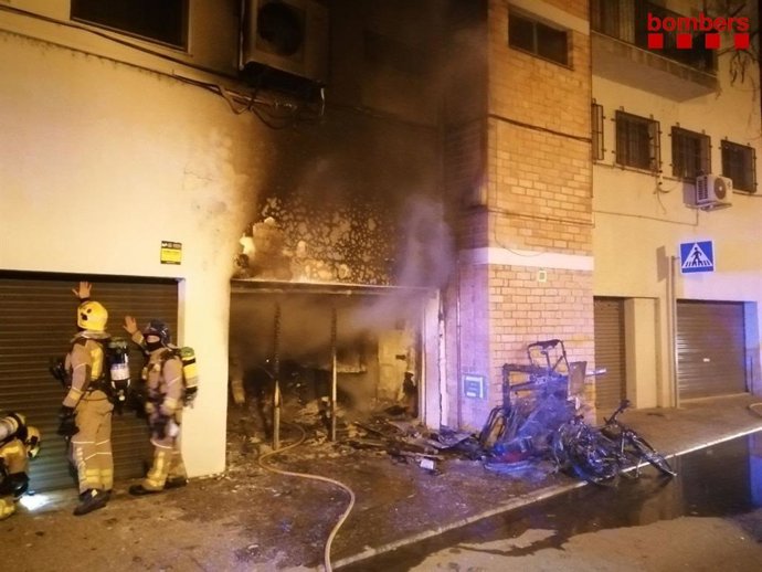 Un herido grave por un incendio en Girona el día de Navidad por la noche