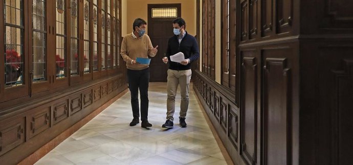 El presidente de la Diputación de Alicante, Carlos Mazón, y el diputado provincial del PP Edudardo Dolón