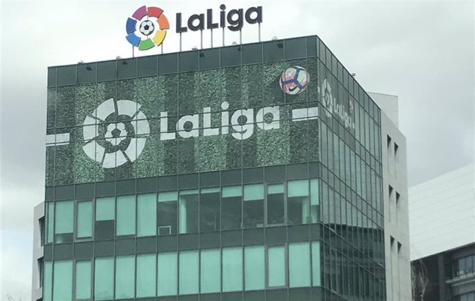 Fachada de la sede de LaLiga.