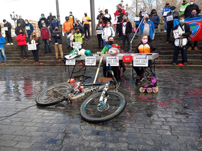 Rueda de prensa de la  Plataforma Bultza Kirola Euskadi