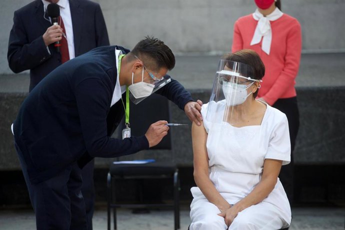 El personal sanitario es el primer colectivo que se vacunará en México. 