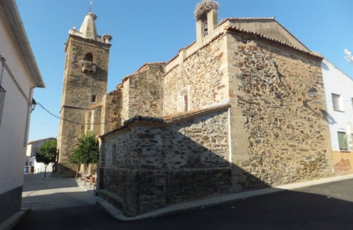 Iglesia de Nuestra Señora de Almocobar en Casillas de Coria.