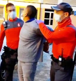 Momento de la detención en Orkoien