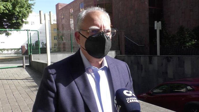 El presidente del Cabildo de La Gomera, Casimiro Curbelo