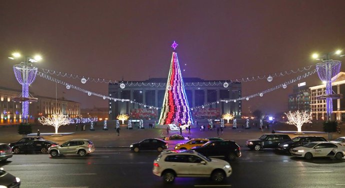 El centro de Minsk, en Bielorrusia, durante la Navidad