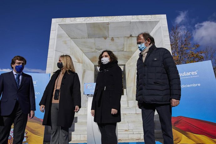 El alcalde de Madrid, José Luis Martínez-Almeida; la secretaria general del PP de Madrid, Ana Camins; la presidenta de la Comunidad de Madrid, Iasbel Díaz Ayuso, y el presidente del PP en la Comunidad de Madrid, Pío García-Escudero