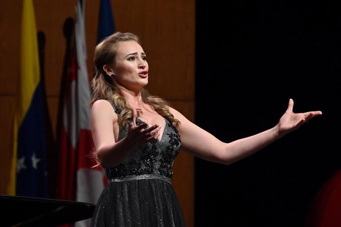 Una de las aspirantes al Concurso Internacional de Canto Tenor Viñas