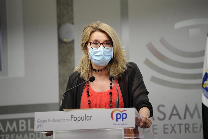 La portavoz del Grupo Parlamentario Popular en la Asamblea de Extremadura, Cristina Teniente, en una imagen de archivo