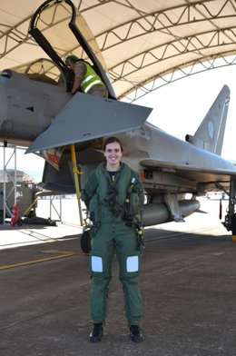 Teniente Elena Gutiérrez, primera mujer piloto de Eurofighter