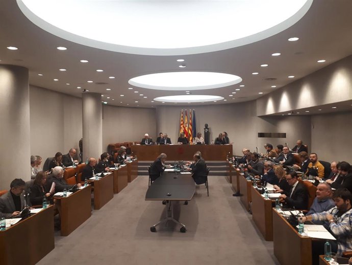 El pleno de la Diputación de Barcelona (archivo)