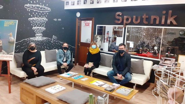 (I-D) La Directora General De Cultura Y Comunidad, Tina Codina; El Director General De Difusión Cultural, Marcos Augustó Lladó; La Responsable De Casa Planas, Marina Planas Y El Regidor Decultura Y Bienestar Social, Antoni Noguera.