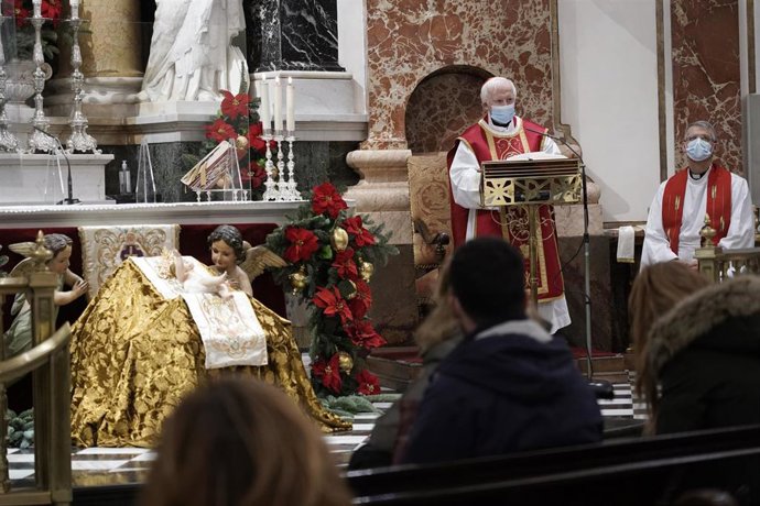 El arzobispo de Valencia, Antonio Cañizares, en la eucaristía por los niños no nacidos celebrada este lunes con motivo de la festividad de los Santos Inocentes