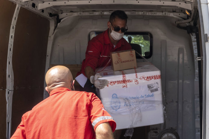 Llegada de las primeras dosis de la vacuna a Argentina