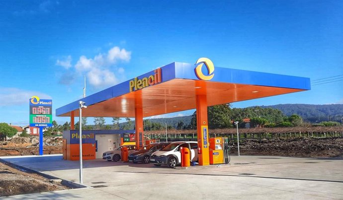 Gasolinera Plenoil Meaño (Pontevedra)