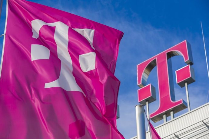 Deutsche Telekom logo