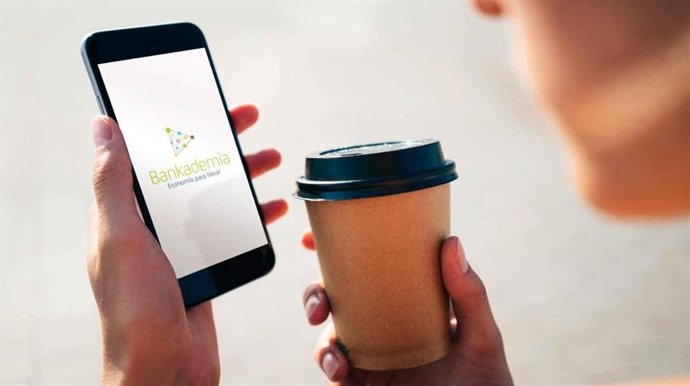 Bankia lanza Bankademia, una multiplataforma educativa que busca promover la educación financiera a través de cursos formativos y consultas.