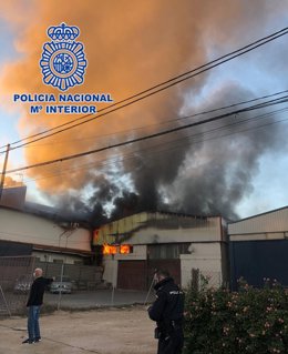 Np: "Descubierto, Tras Producirse Un Incendio, Una Nave Que Ocultaba Una Plantación Indoor De Marihuana"