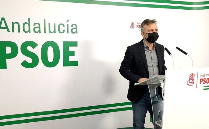El portavoz del Grupo Parlamentario Socialista, José Fiscal.