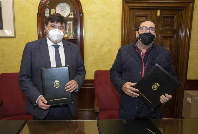 El Ayuntamiento renueva su compromiso con la Fopac y con la promoción del Carnaval Colombino. 
