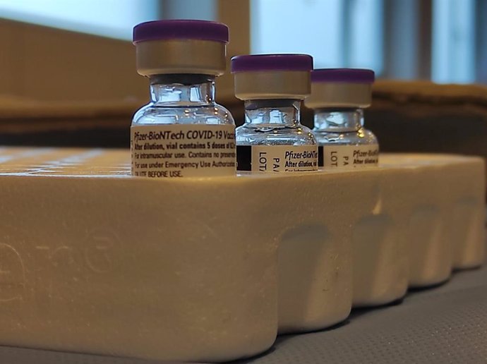 Dosis de vacuna del coronavirus esperando a ser inyectadas en el Hospital San Pedro