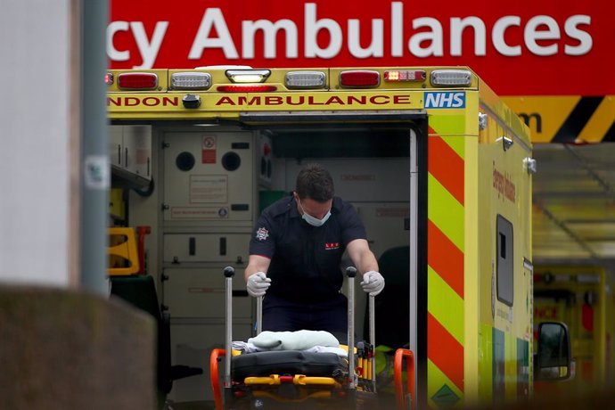 Ambulancia en el Hospital Saint Thomas de Londres