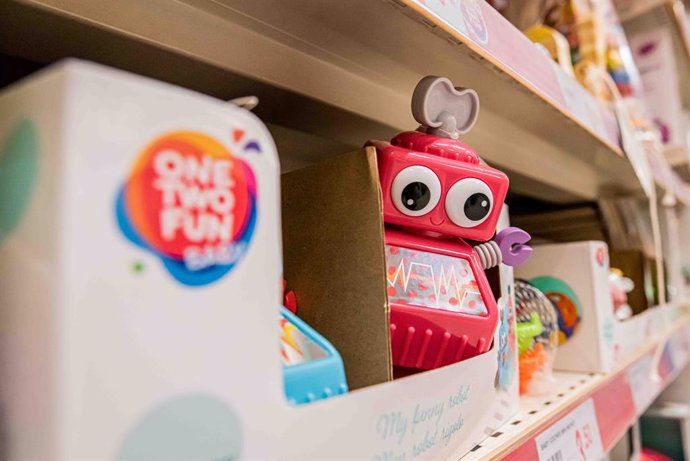 La campaña 'Ningún Niño sin Juguete', puesta en marcha por Alcampo en colaboración con Famosa, finaliza con una recaudación total de 12.000 juguetes nuevos que se destinarán a niños vulnerables