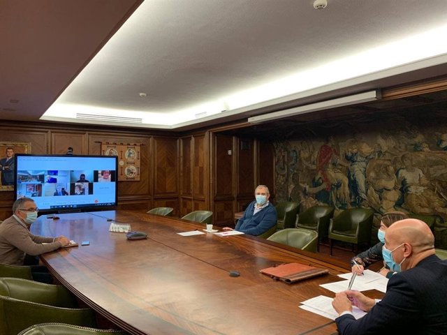 El alcalde de León, José Antonio Diez, preside la Junta de Gobierno Local del Ayuntamiento de León de este miércoles.