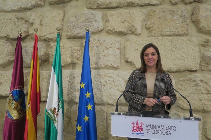 La portavoz del PSOE en el Ayuntamiento de Córdoba, Isabel Ambrosio.