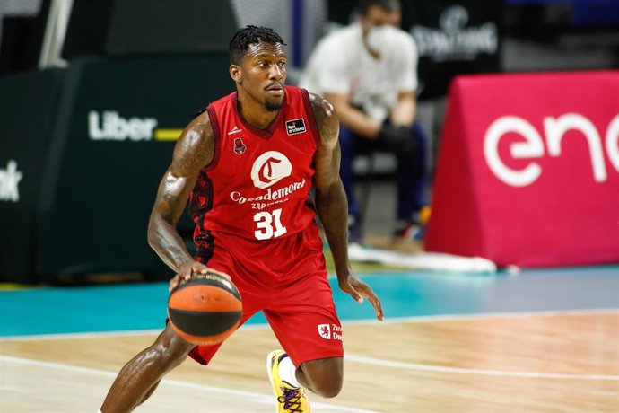 Dylan Ennis (Zaragoza)