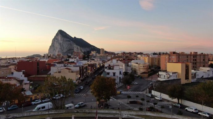 Vista del Peñón desde La Línea de la Concepción