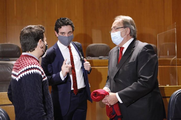 El consejero de Hacienda, Carlos Pérez Anadón, ha asistido a la sesión de aprobación de los Presupuestos de 2021.