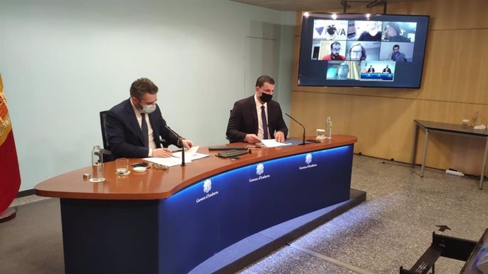 El Ministre Portaveu I De Finances, Eric Jover, I El Ministre De Presidncia, Economia I Empresa, Jordi Gallardo.